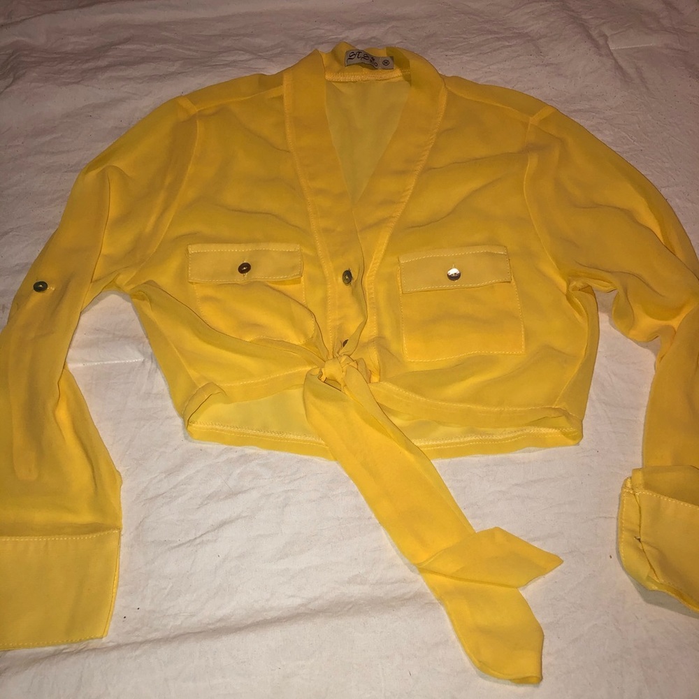 Crop top - Picture 2 of 3